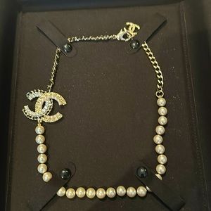 RARE Chanel Pearl, rhinestone, and leather necklace!